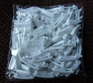 Hunde Plastik-Spangen Set  * 100 * WEISS