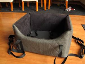 Hundeautositz Autokörbchen DE LUXE GREY Elegance