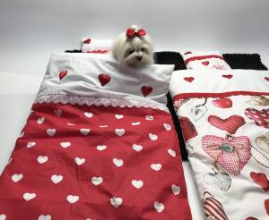 Hunde Bettdecke mit Kissen LITTLE RED HEART HANDMADE