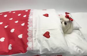 Hunde Bettdecke mit Kissen LITTLE RED HEART HANDMADE
