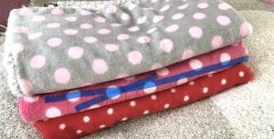 Hunde-Decke Kuscheldecke DOTS