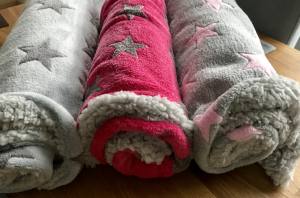 Hunde-Decke Kuscheldecke STAR