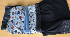 Hunde Tragetuch Blau mit Bällen