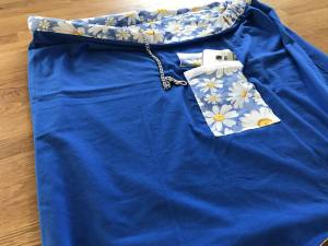 Hunde Tragetuch Blumen blau/weiß