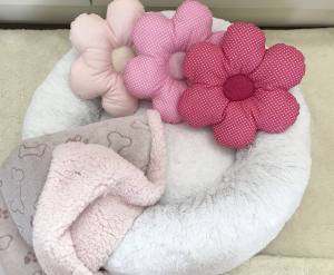 Hundebett DOGSZONE DONUT  Weiss kuschelig