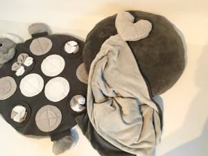 Hundebett ELEFANT inkl.Decke,Kissen,Schnüffelteppich,Herz