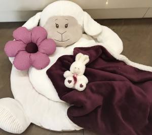 Hundebett SHEEP WEINROT  inkl.Decke,Kissen