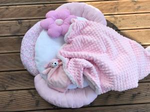 Hundebett,Kuschelnest PINK inkl.Decke,Kissen,Spielzeug