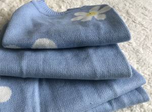 Hundepullover mit Knöpfen für Hunde BLAUE BLUME