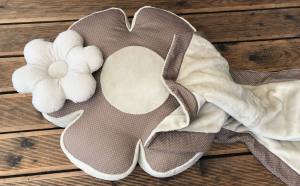Hundebett RIESEN BLUME BEIGE / BRAUNHandmade