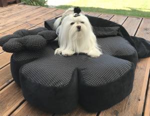 Hundebett RIESEN BLUME BLACK Handmade