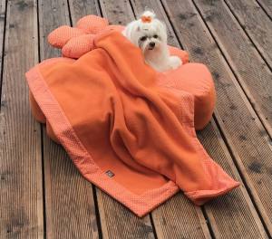 Hundebett RIESEN BLUME ORANGE Handmade