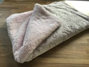 Schlafsack ,Decke ,Spielplatz für Hunde BONE ROSA