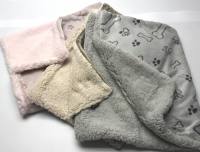 Hunde-Decke Kuscheldecke KNOCHEN